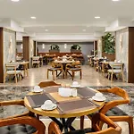 فندق Ramada By Wyndham