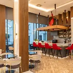 Ramada By Wyndham فندق