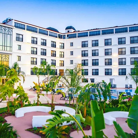 Ramada By Wyndham Szálloda 5*