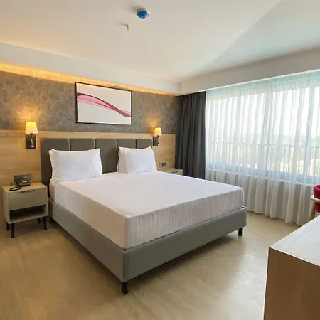فندق Ramada By Wyndham