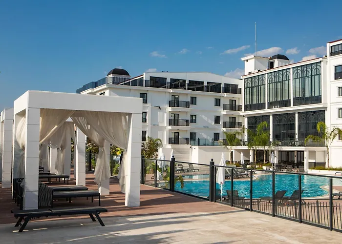 Ramada By Wyndham Hotel 5*