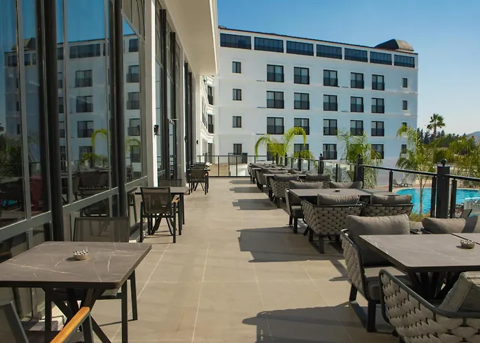 Ramada By Wyndham 5*