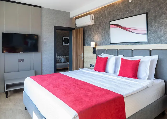 Hotel Ramada By Wyndham 5*