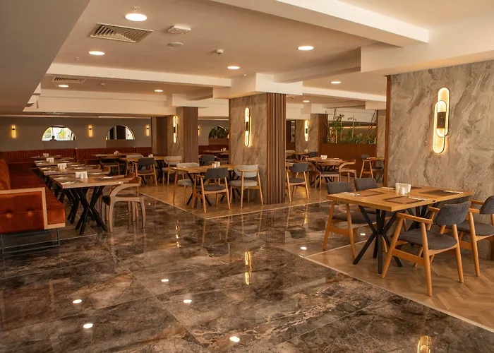 Hotel Ramada By Wyndham 5*