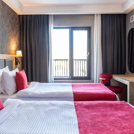 Отель Ramada By Wyndham
