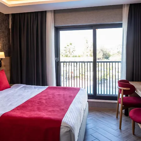 מלון Ramada By Wyndham דלמן