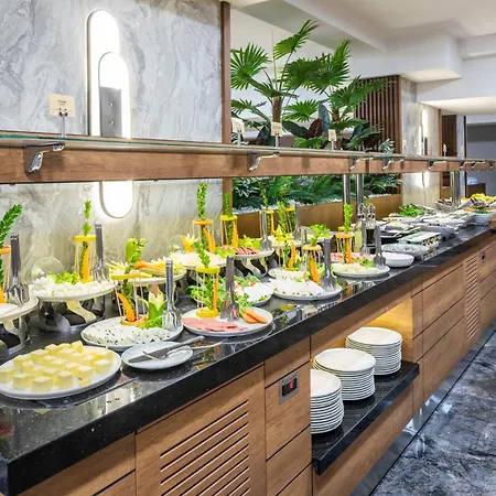 Ramada By Wyndham 5*