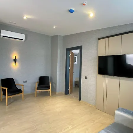 מלון Ramada By Wyndham 5*